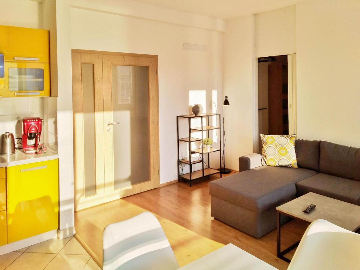 Yellow Apartment Ostrava